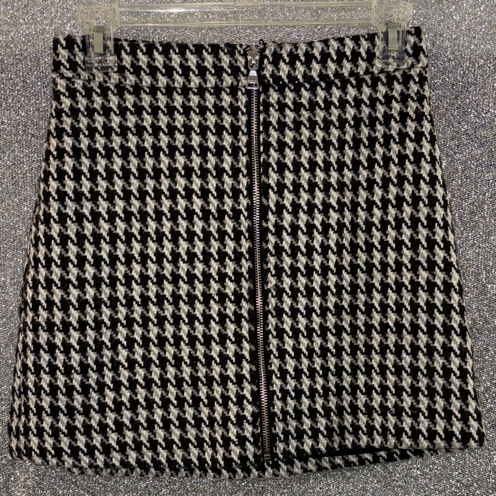 Express size 0 skirt